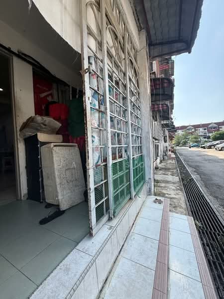 Lembah Maju Flat (RP1 RP2 RP3 RP4) - 1