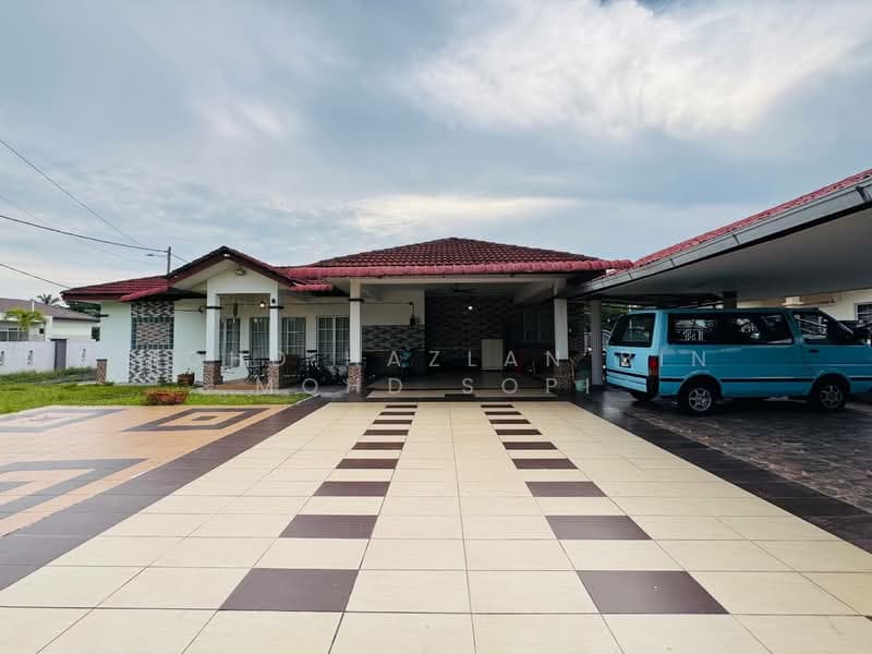 Taman Jenjarom Permai - 1