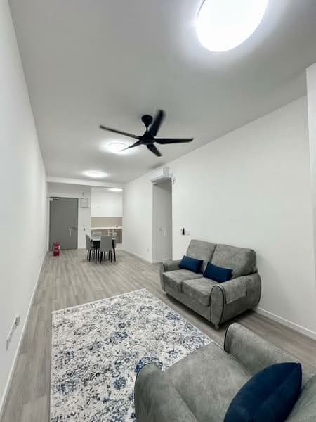 Lakefront Residence - 1