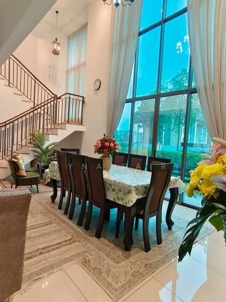 Lake Point Residence - 1
