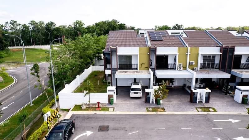 Serimba Terrace @ Bandar Bukit Mahkota - 1
