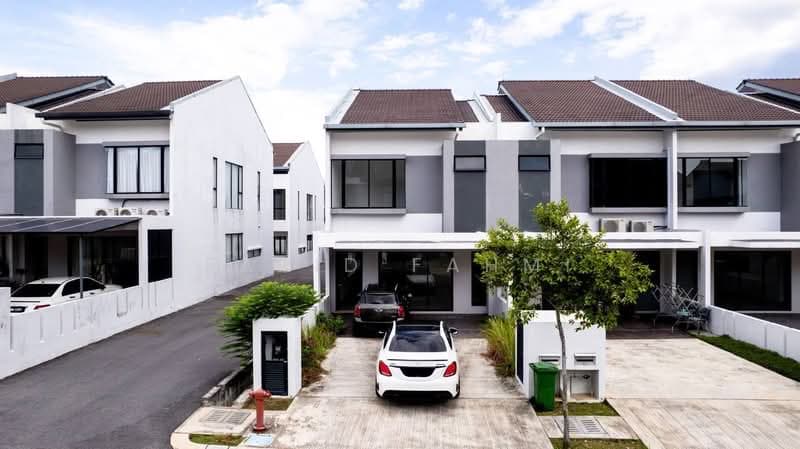 Residensi Lambaian Dua - 1