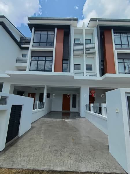Taman Akasia Semenyih - 1