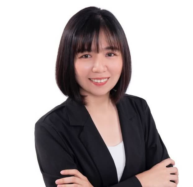 Julia Tan