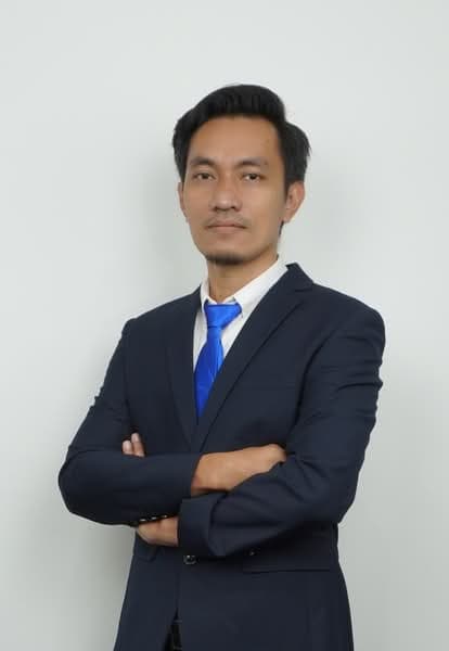 Azmi .