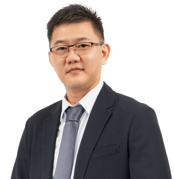 SEAN TAN