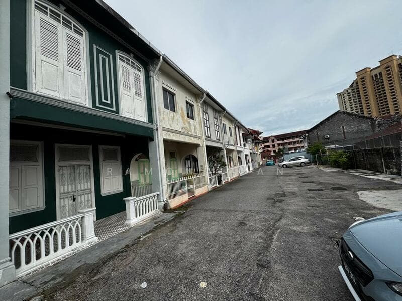 Jalan Chan Koon Cheng - 1
