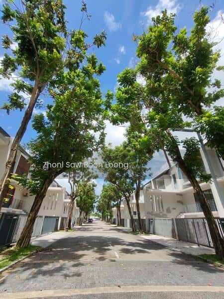 Vilaris Courtyard Homes