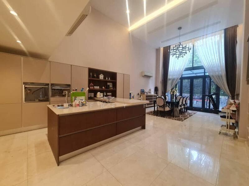 The Mansions, Desa Parkcity - 1