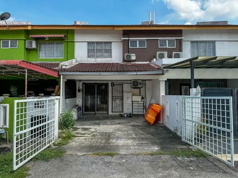 Bandar Saujana Putra - 1