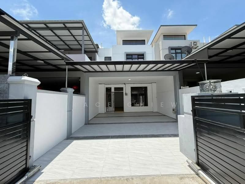 BUKIT INDAH BANDAR NUSAJAYA - 1