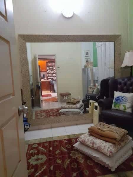 Jalan Nikel Satu 7/26A 40000 SHAH ALAM