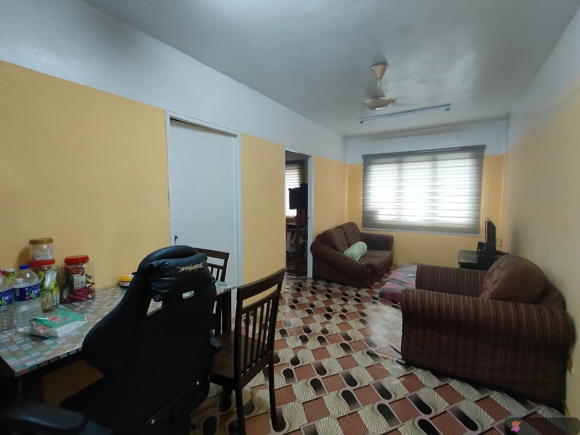 Non Bumi low cost well maintained unit - 1