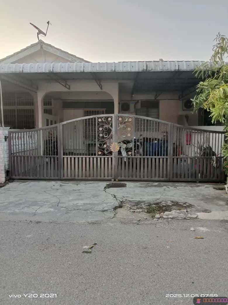 Rumah Teres Setingkat Freehold di Taman Penaga, Pulau Pinang