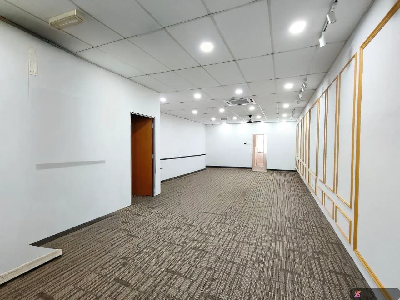 Renovated facing front main road - 1